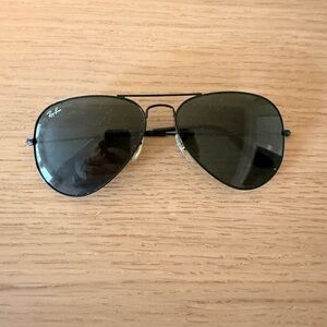 RAYBAN - RB 3025 large black aviator